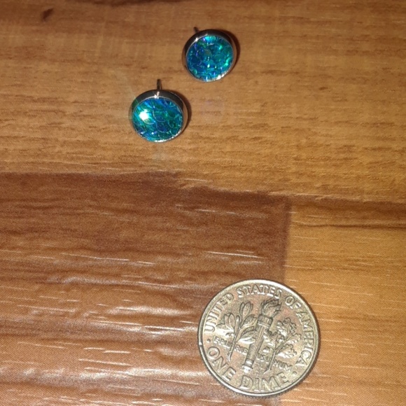 2 for $12🆕️💙Mermaid scale earings - Picture 2 of 4